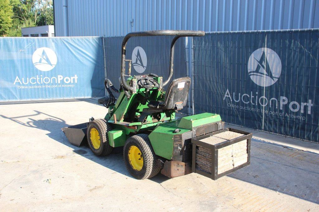 Articulated loader Avant Multi Diesel 14kW 2000