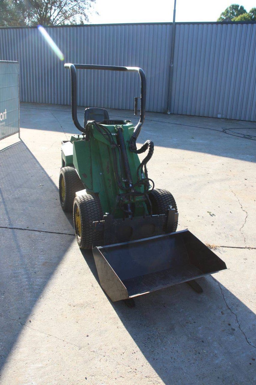 Articulated loader Avant Multi Diesel 14kW 2000