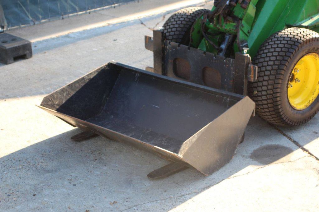 Articulated loader Avant Multi Diesel 14kW 2000