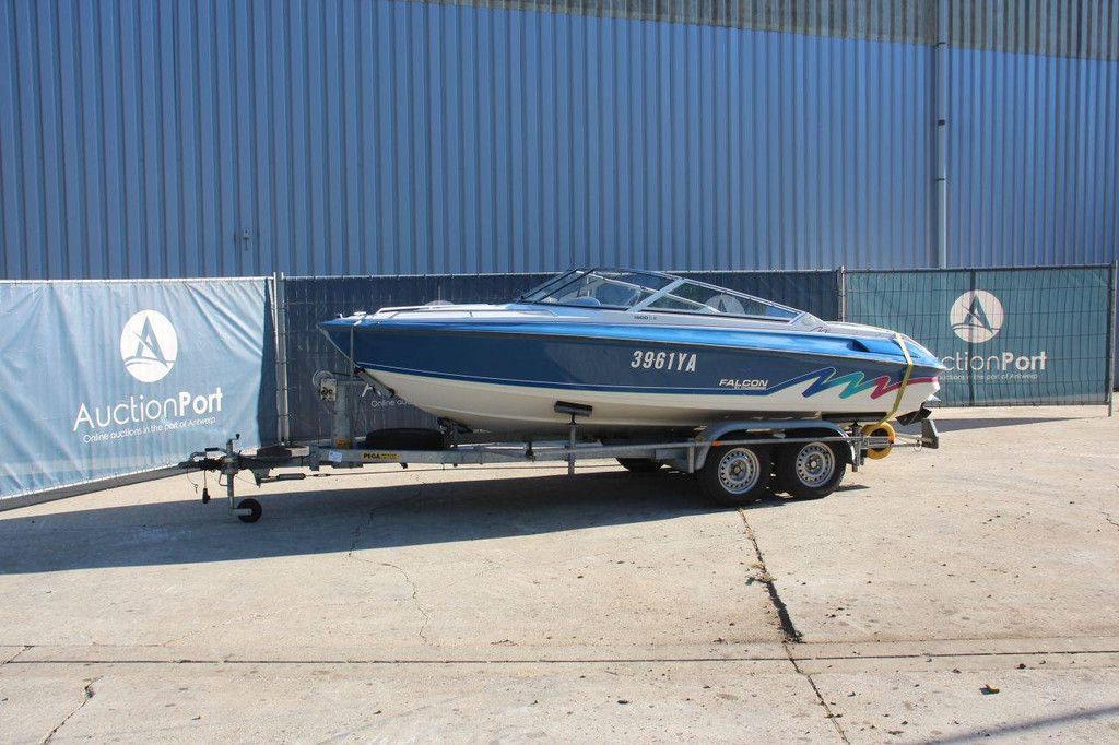 Speedboat Thunderbird Falcon 1800 Petrol 1995 with trailer