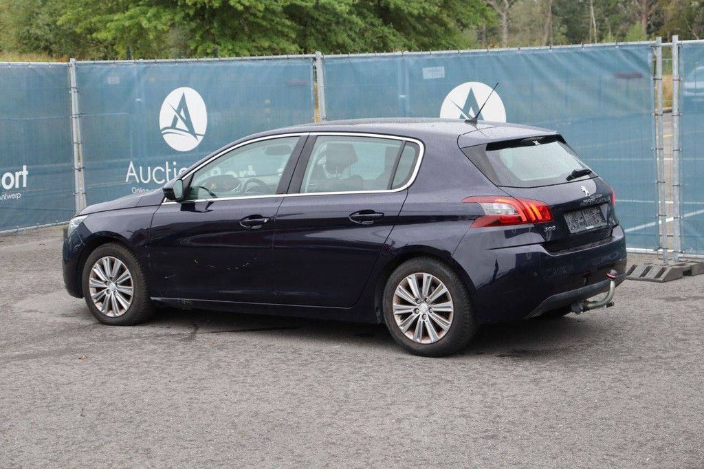 Passenger car Peugeot 308 Petrol 130hp 2018 (Margin)