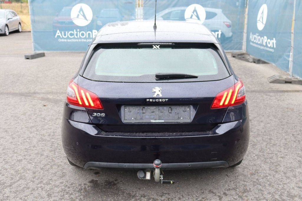 Passenger car Peugeot 308 Petrol 130hp 2018 (Margin)