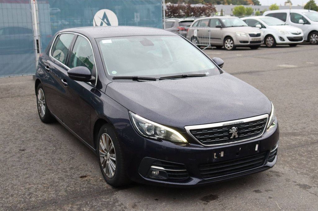 Passenger car Peugeot 308 Petrol 130hp 2018 (Margin)