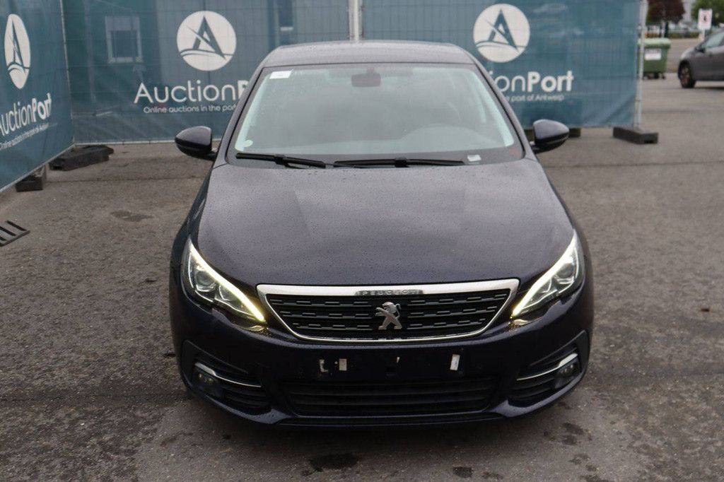Passenger car Peugeot 308 Petrol 130hp 2018 (Margin)