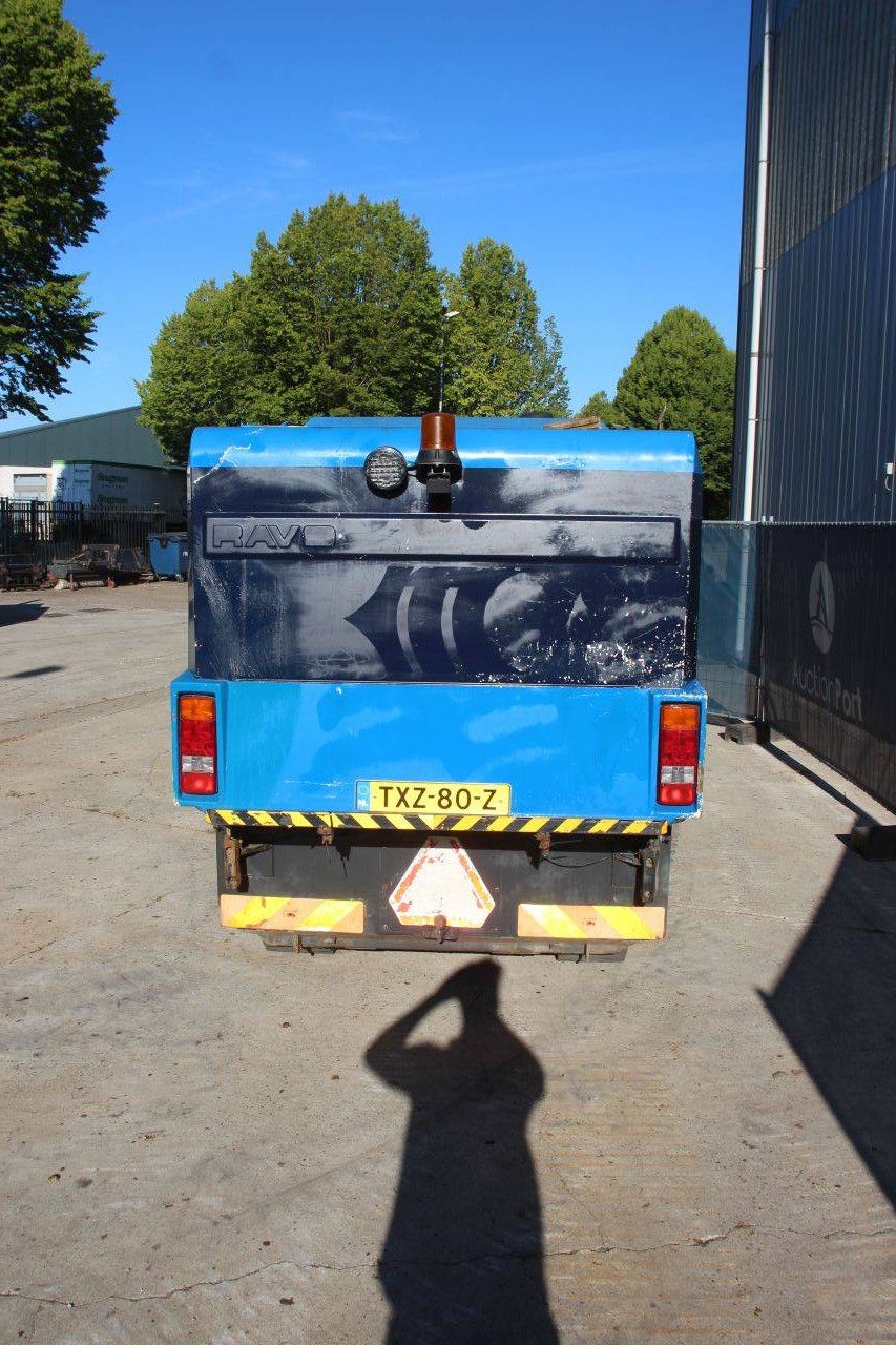 Veegmachine Ravo 5002 SI CD Diesel 81kW 2000