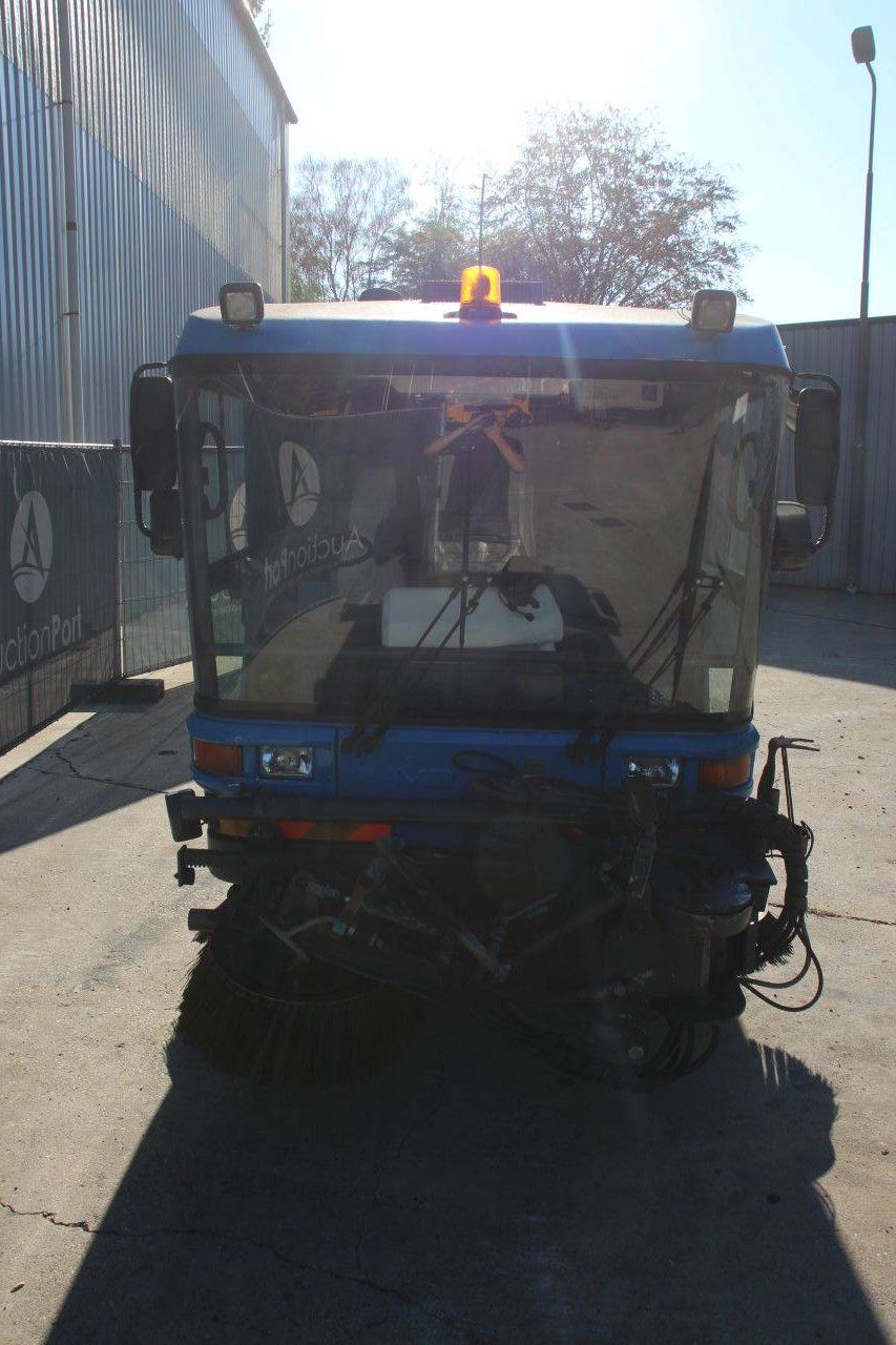Veegmachine Ravo 5002 SI CD Diesel 81kW 2000
