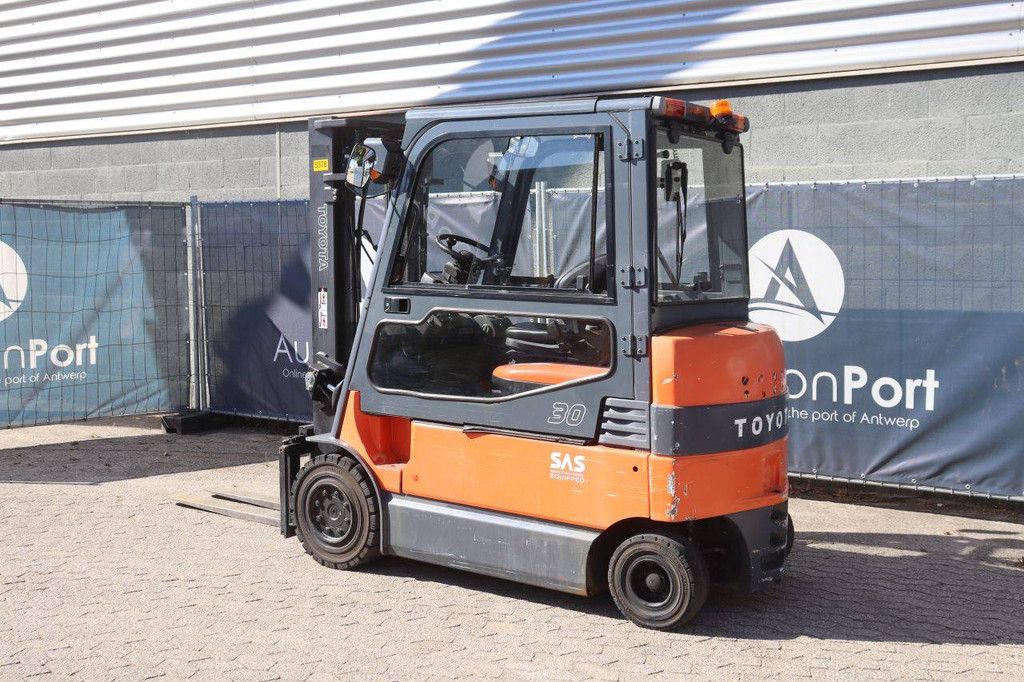 Toyota 7FBMF30 Electric Forklift 3000kg 3.5m 2007
