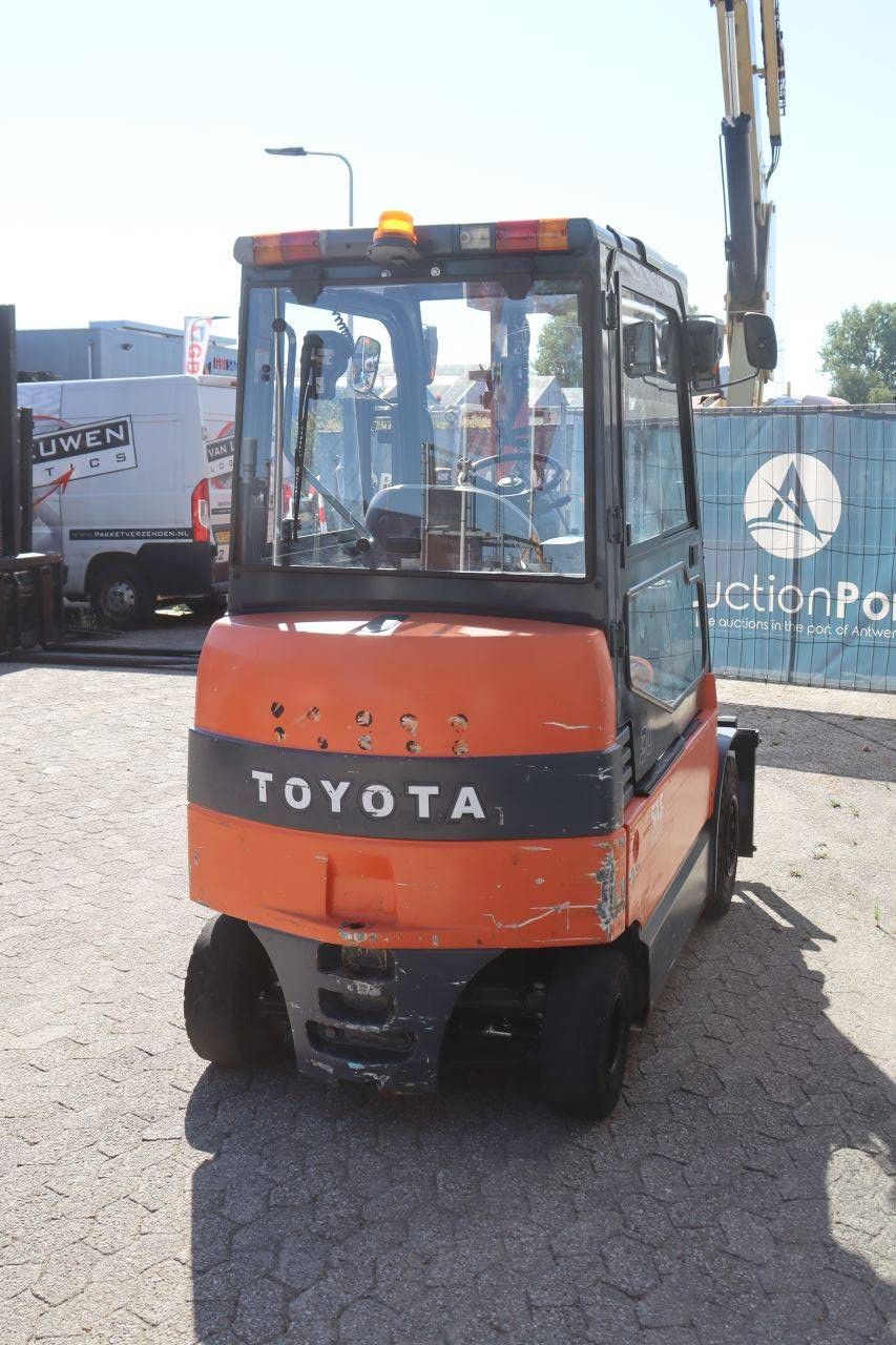 Toyota 7FBMF30 Electric Forklift 3000kg 3.5m 2007