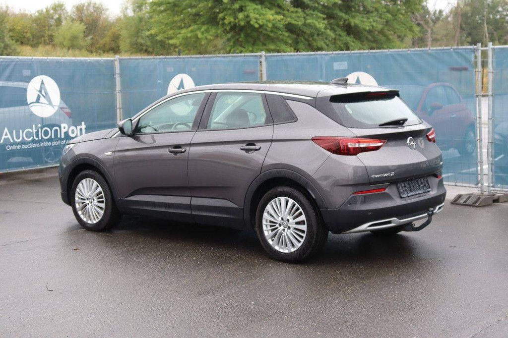 SUV Opel Grandland X Petrol 130hp 2020 (Margin)