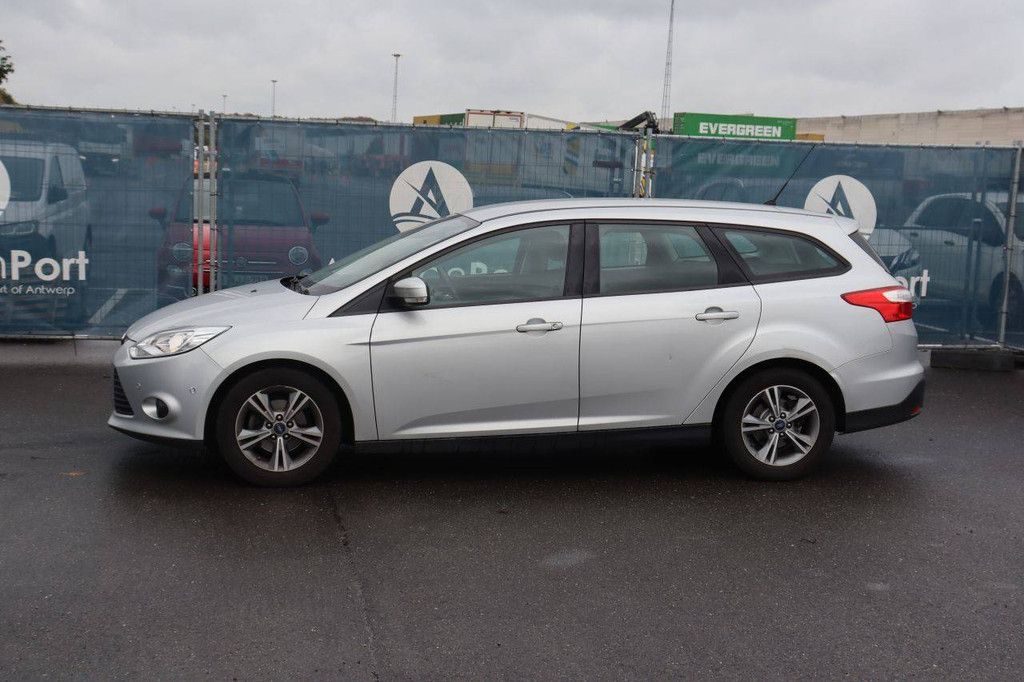 Passenger car Ford Focus Petrol 100hp 2014 (Margin)