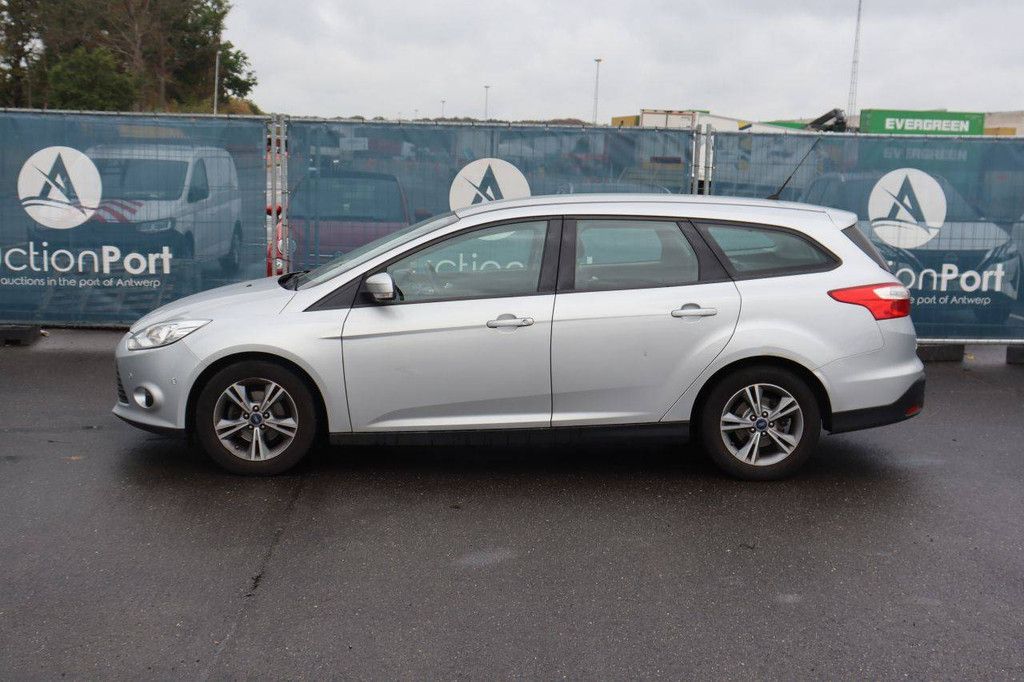 Passenger car Ford Focus Petrol 100hp 2014 (Margin)