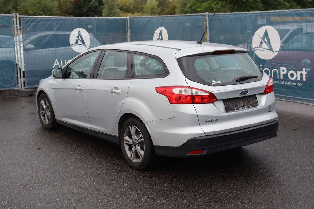 Passenger car Ford Focus Petrol 100hp 2014 (Margin)