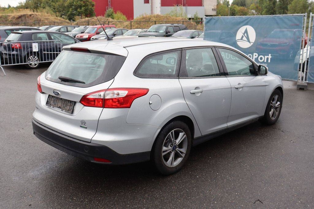 Passenger car Ford Focus Petrol 100hp 2014 (Margin)