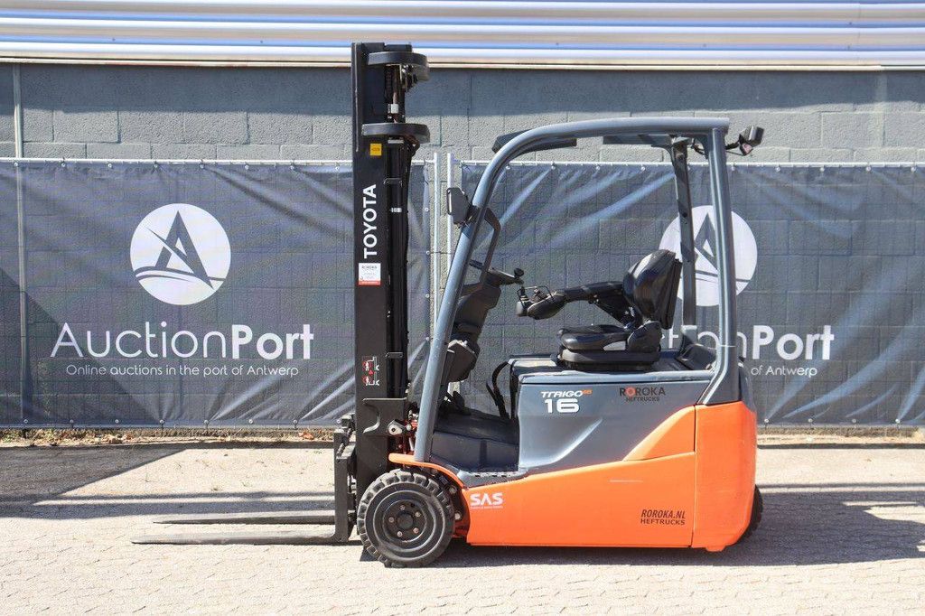 Toyota 8FBE16T Electric Forklift 1600kg 5.5m 2016