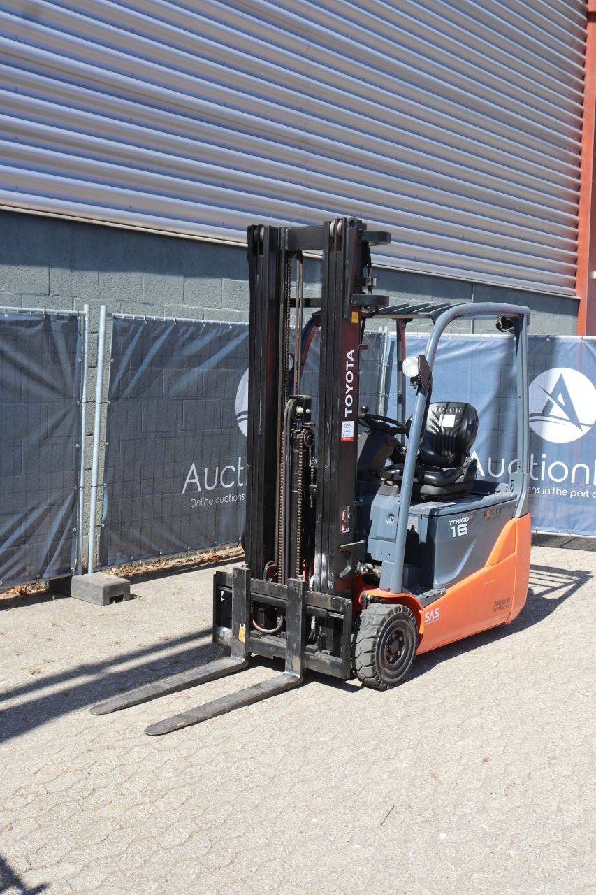 Toyota 8FBE16T Electric Forklift 1600kg 5.5m 2016