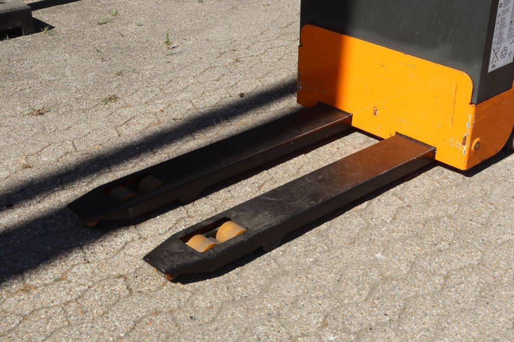 Pallet truck CML TTE/MOS 30 Electric 3000kg 2004