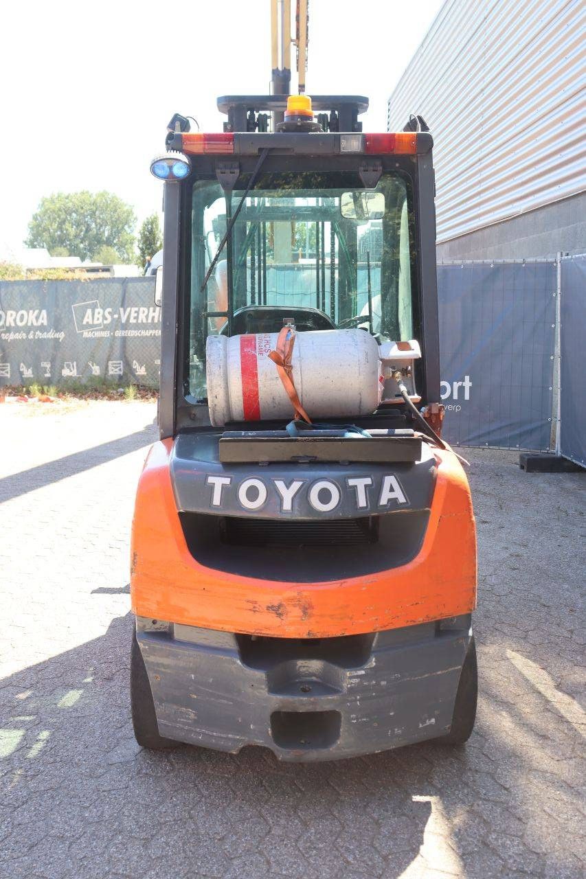Gabelstapler Toyota 02-8FGF30 LPG 3000kg 4,0m 2007