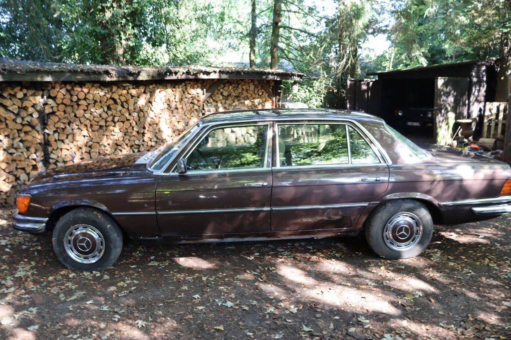 Passenger car Mercedes-Benz 280 SEL Petrol 1979