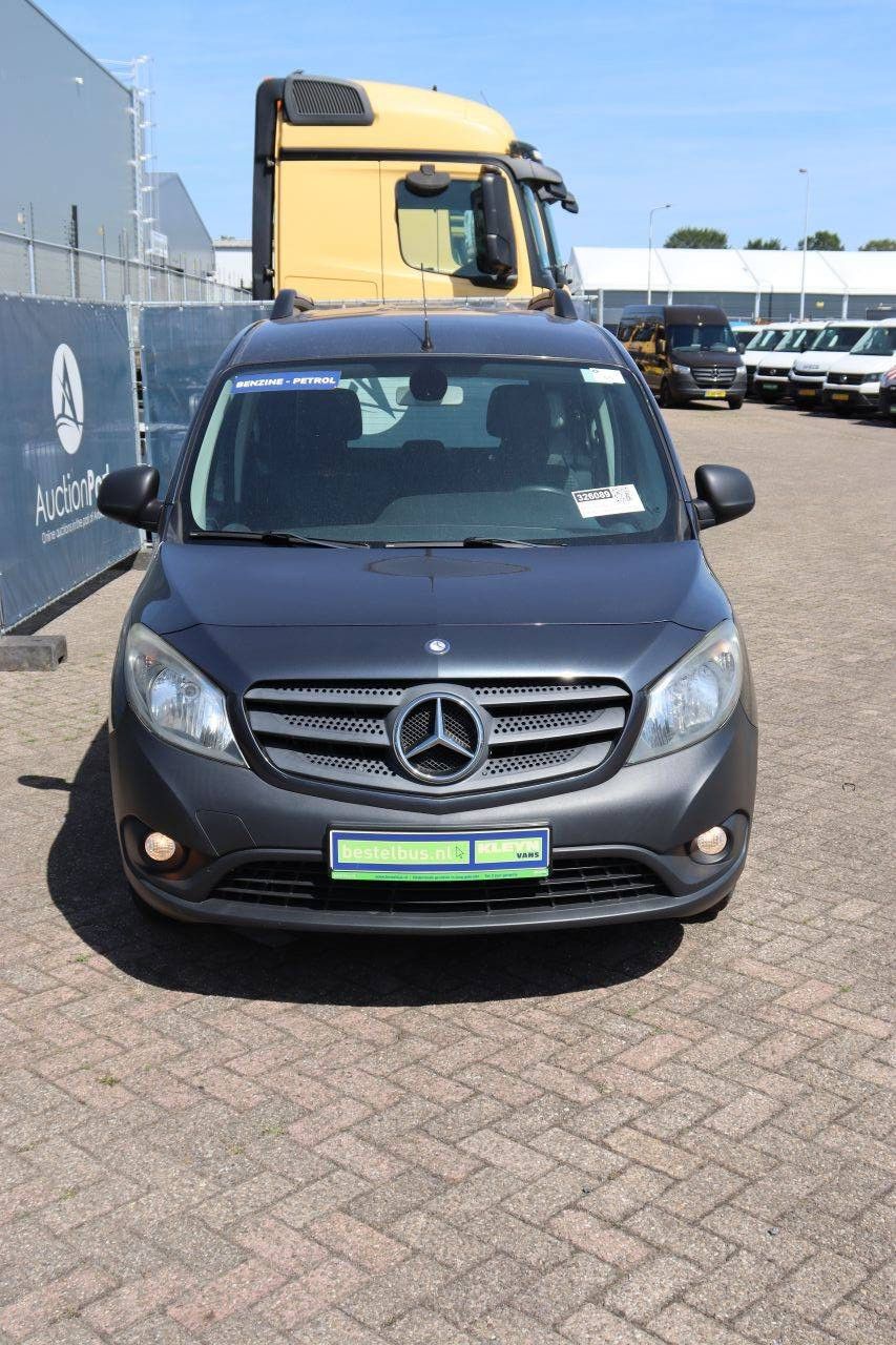 Mercedes-Benz Citan Tourer 112 Petrol Van