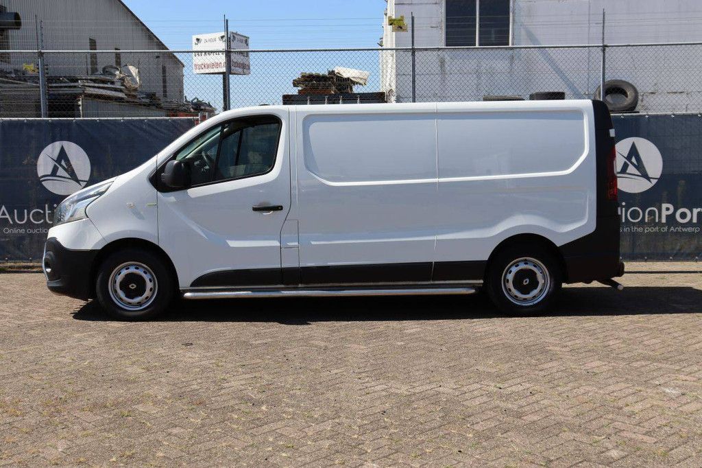 Renault Trafic Diesel Van 2019