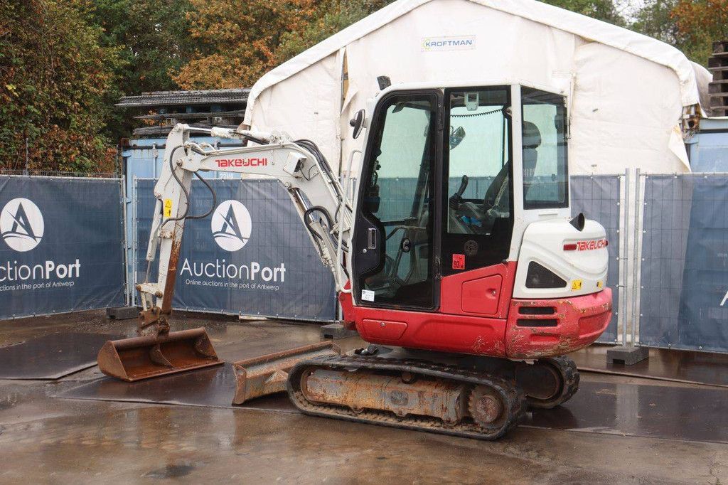 Crawler excavator Takeuchi TB230 Diesel 2017