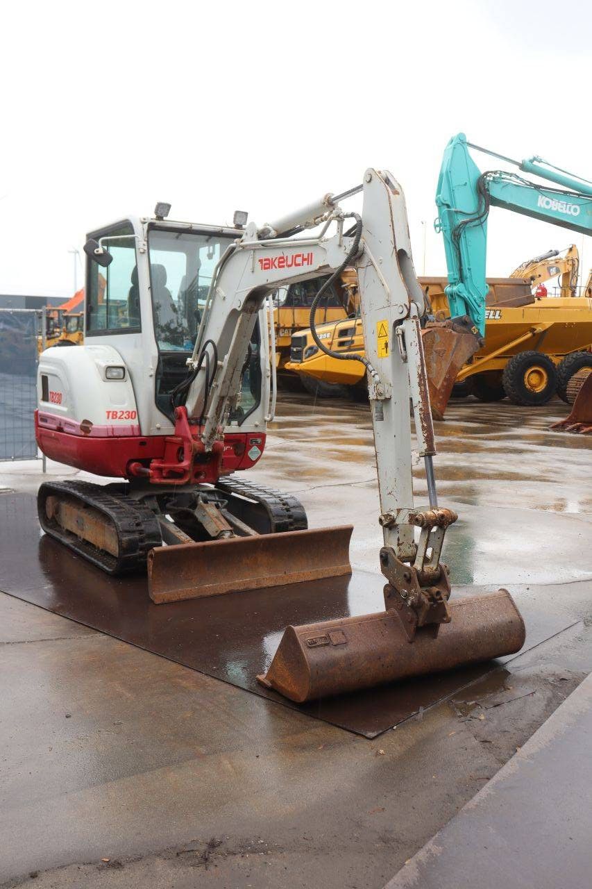 Crawler excavator Takeuchi TB230 Diesel 2017