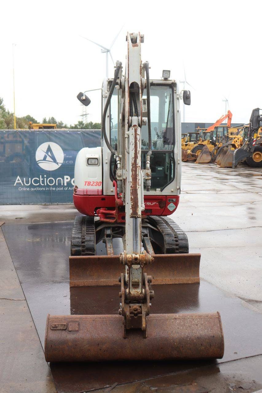 Crawler excavator Takeuchi TB230 Diesel 2017