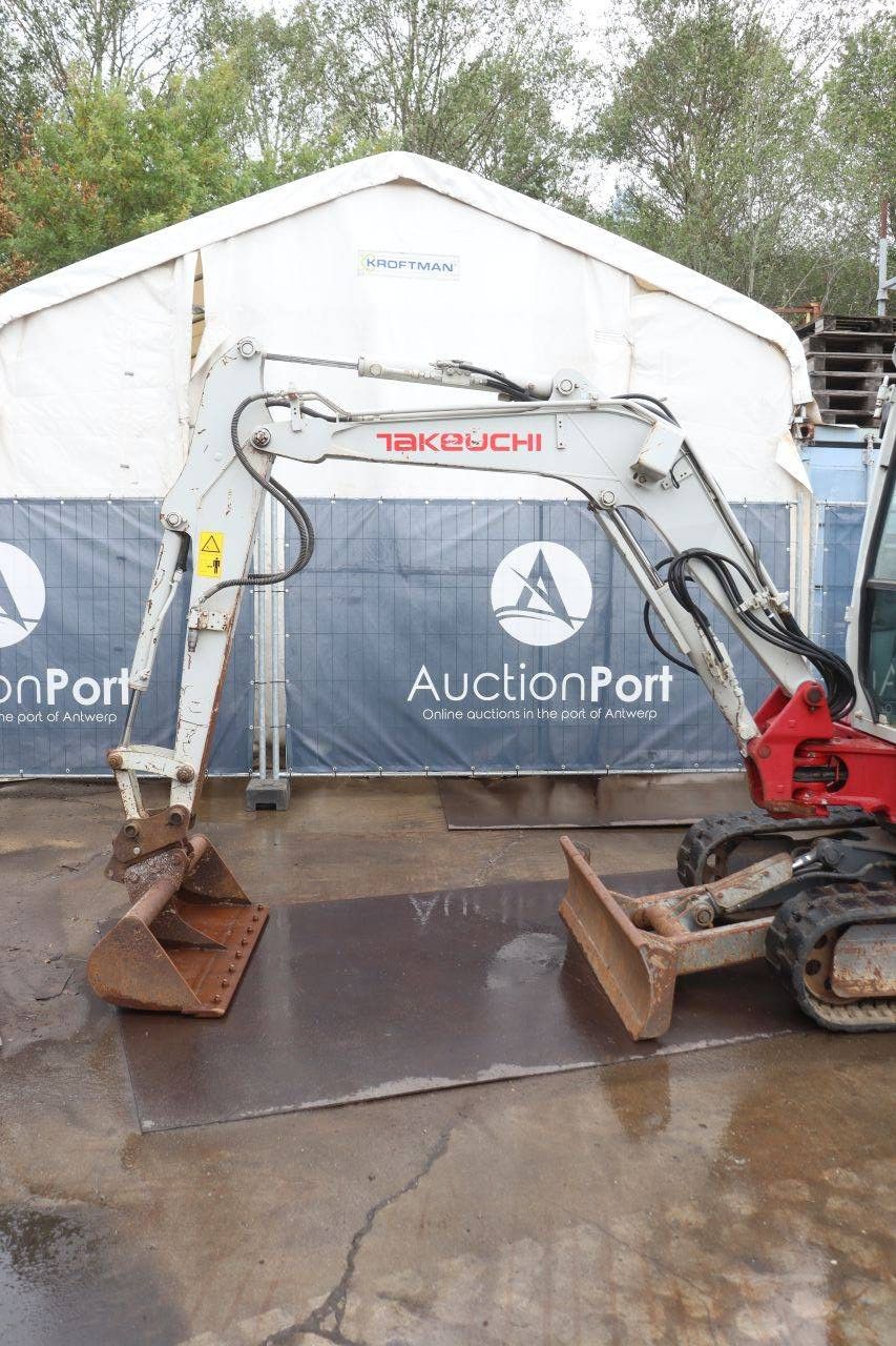 Crawler excavator Takeuchi TB230 Diesel 2017