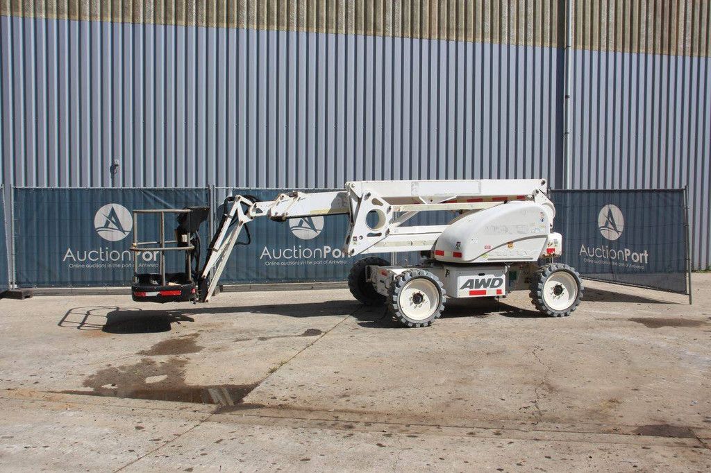 Niftylift HR21 Articulated Boom Lift Hybrid Diesel + Electric 225kg 20.8m 2015
