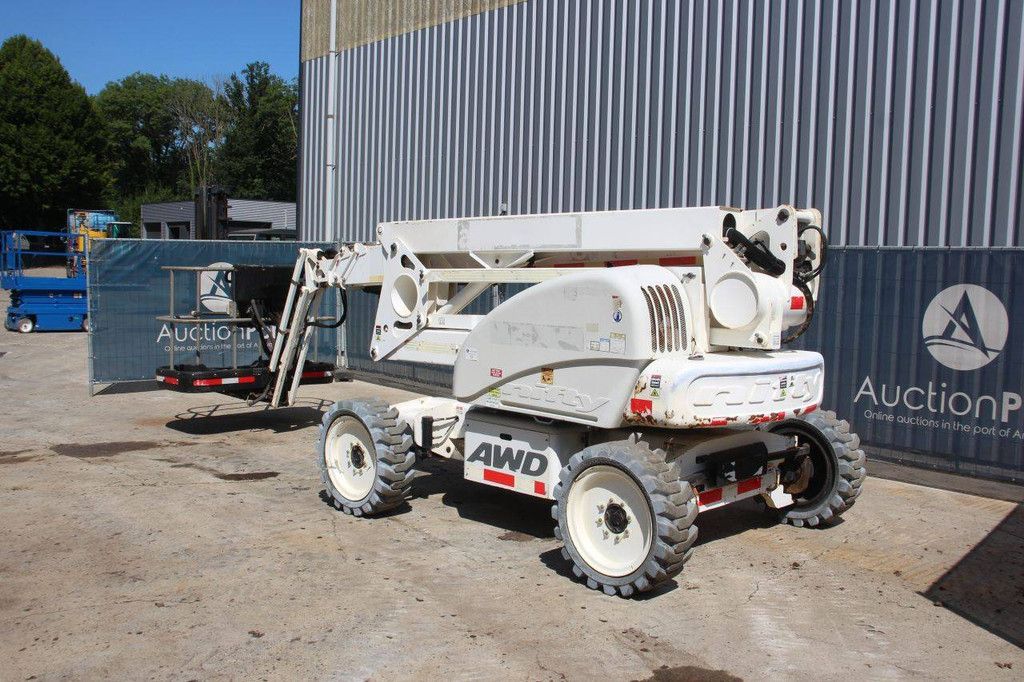Niftylift HR21 Articulated Boom Lift Hybrid Diesel + Electric 225kg 20.8m 2015