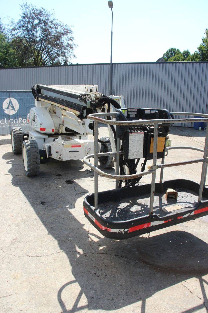 Niftylift HR21 Articulated Boom Lift Hybrid Diesel + Electric 225kg 20.8m 2015