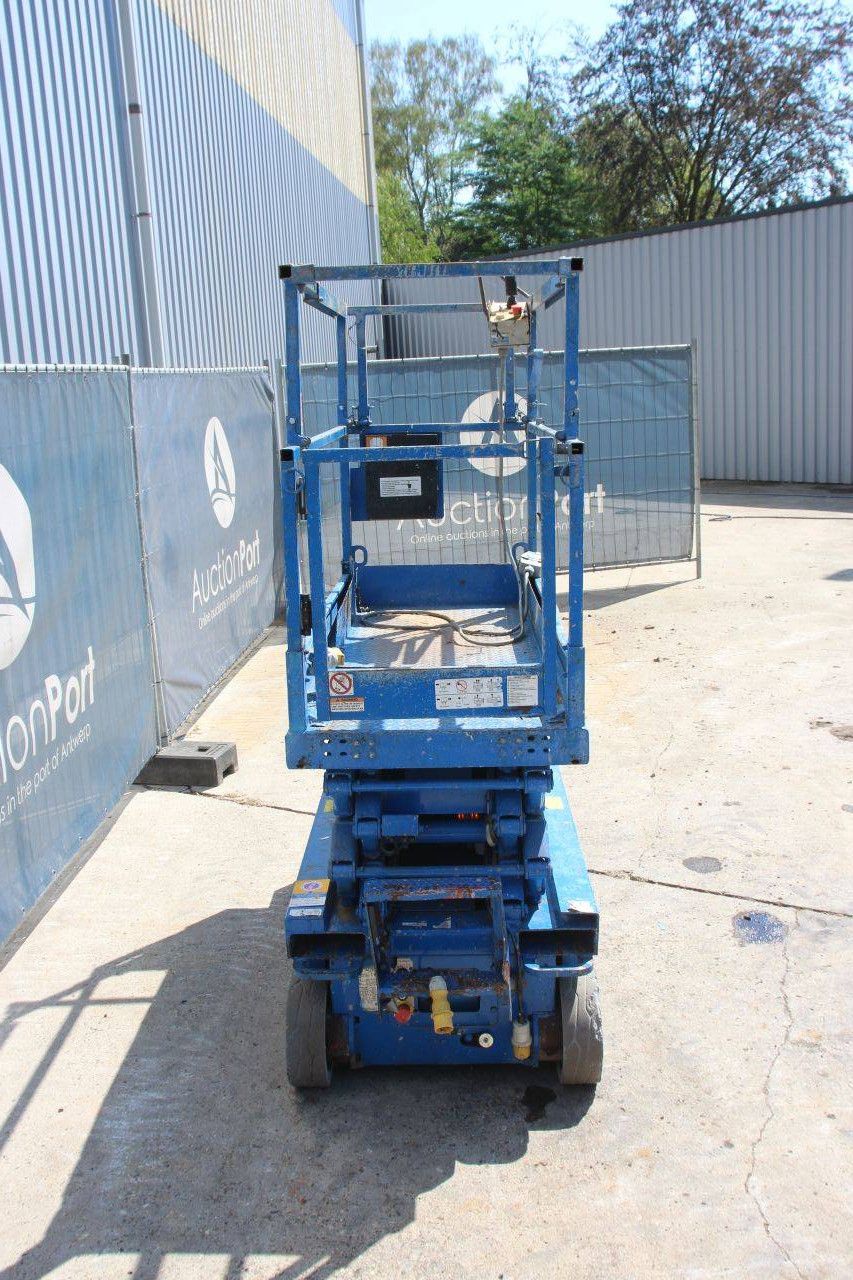 Skyjack SJ III-3219 Electric Scissor Lift 227kg 7.8m 2012