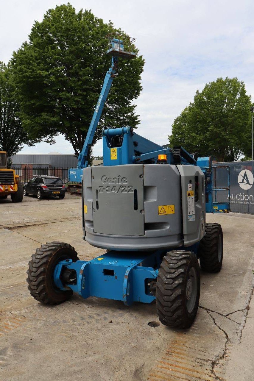 Articulated boom lift Genie Z-34/22 Diesel 12.54m 2016