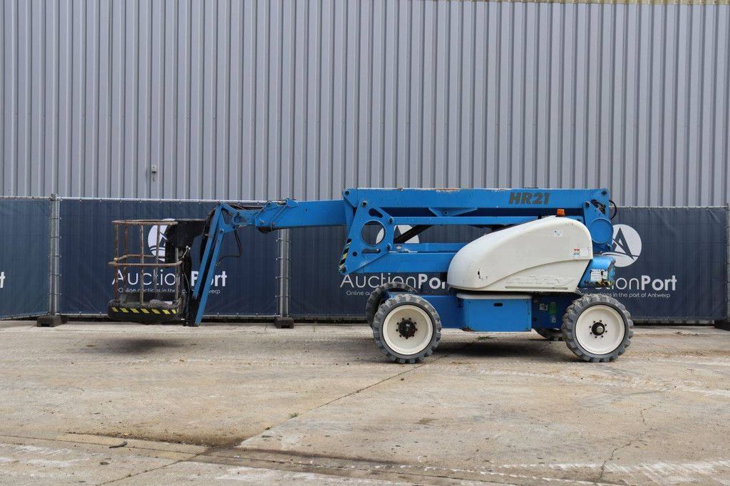 Nifty HR21DE 2WD Diesel Articulated Boom Lift 20.8m 2011