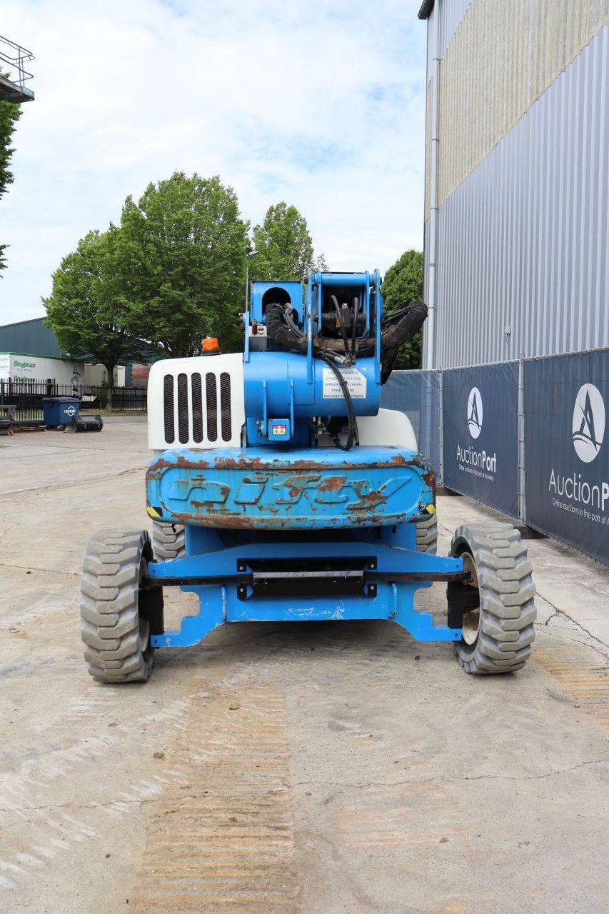 Nifty HR21DE 2WD Diesel Articulated Boom Lift 20.8m 2011