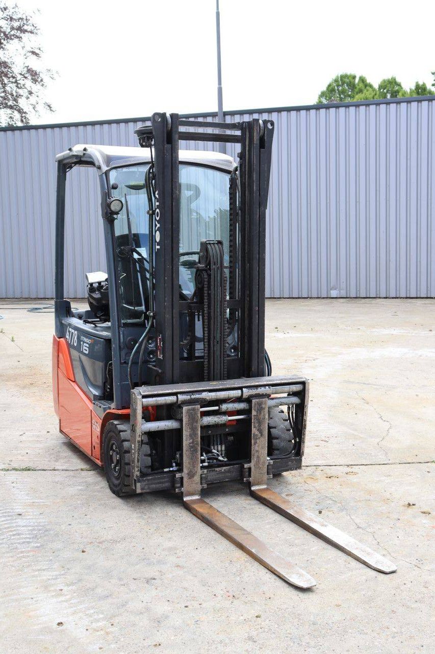 Toyota 8FBE16T Electric Forklift 1600kg 3.3m 2018