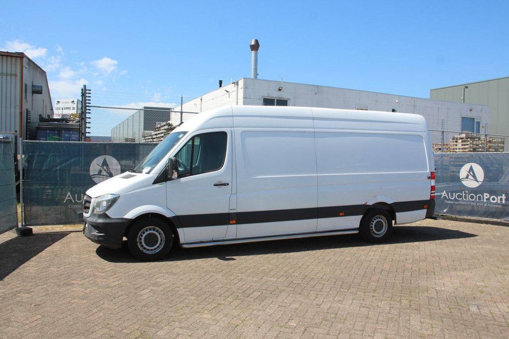 Van Mercedes-Benz Sprinter 313CDI Diesel 129hp 2015
