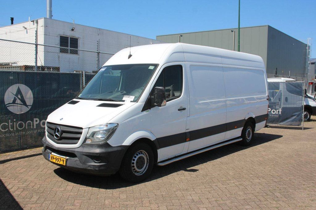 Van Mercedes-Benz Sprinter 313CDI Diesel 129hp 2015