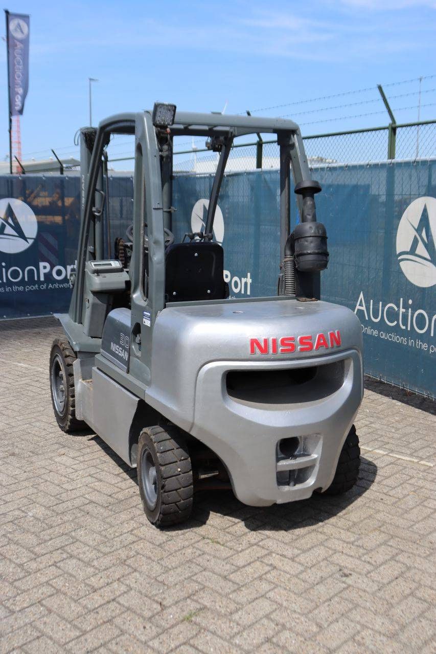 Nissan 30 Diesel Forklift 3000kg