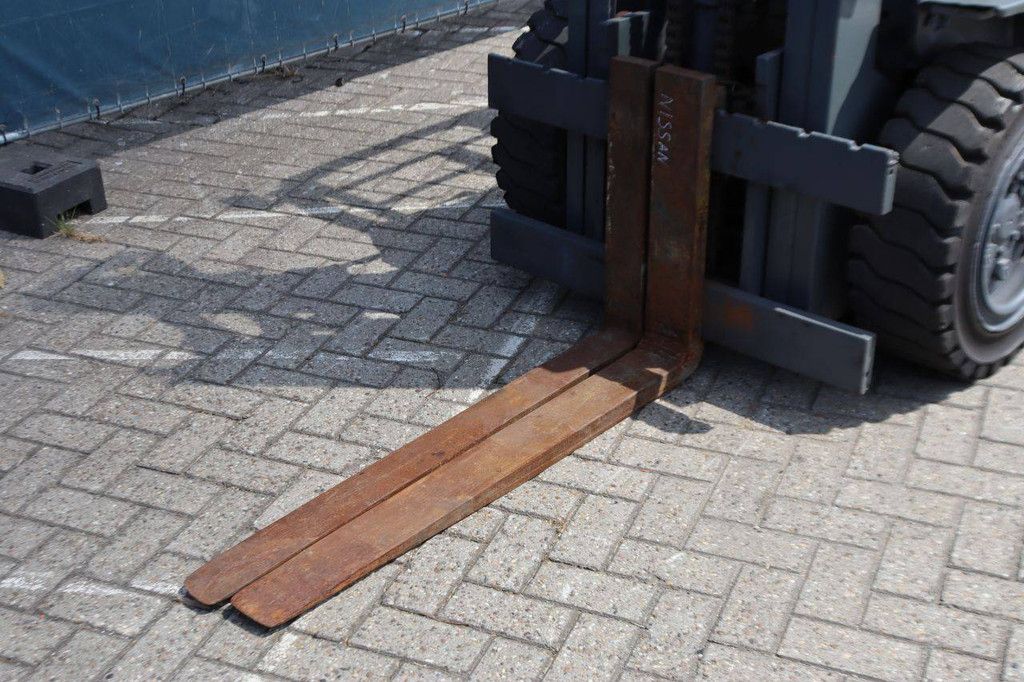 Nissan 30 Diesel Forklift 3000kg