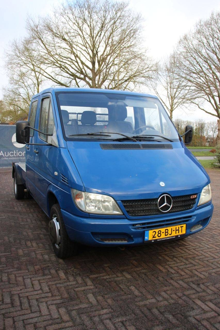 Chassis Cabin Mercedes-Benz 904.6 Diesel 157hp 2003
