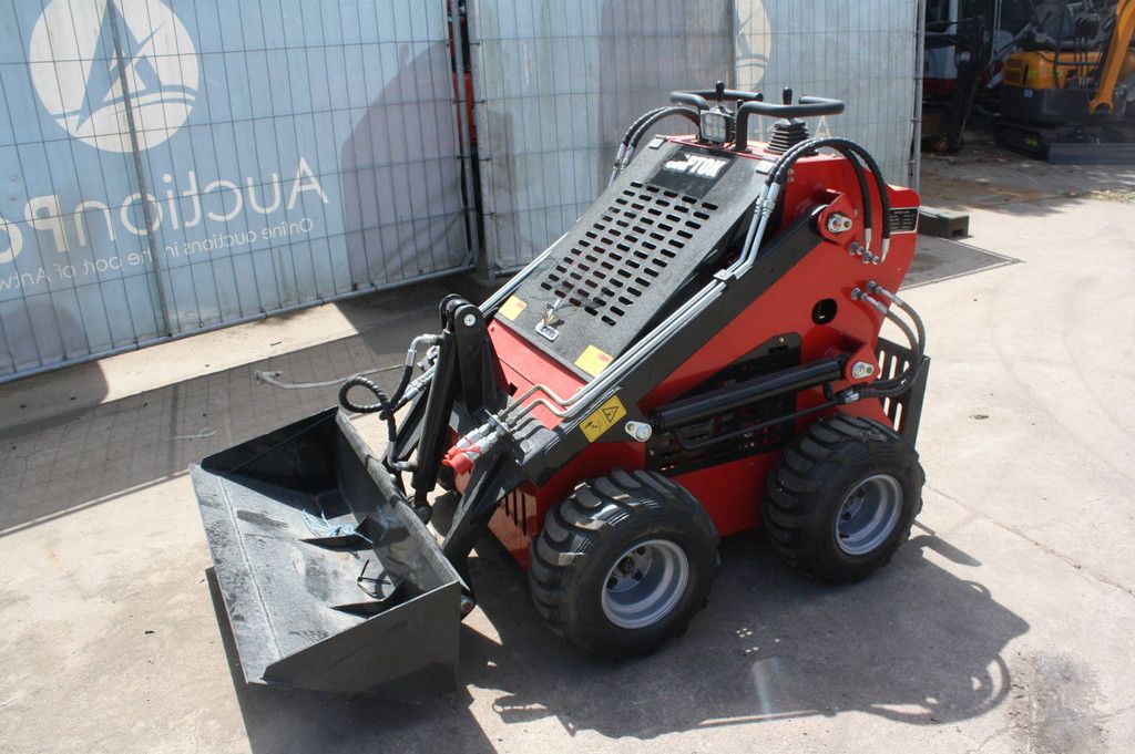 Skid steer loader Captok 323TZ Diesel 2026