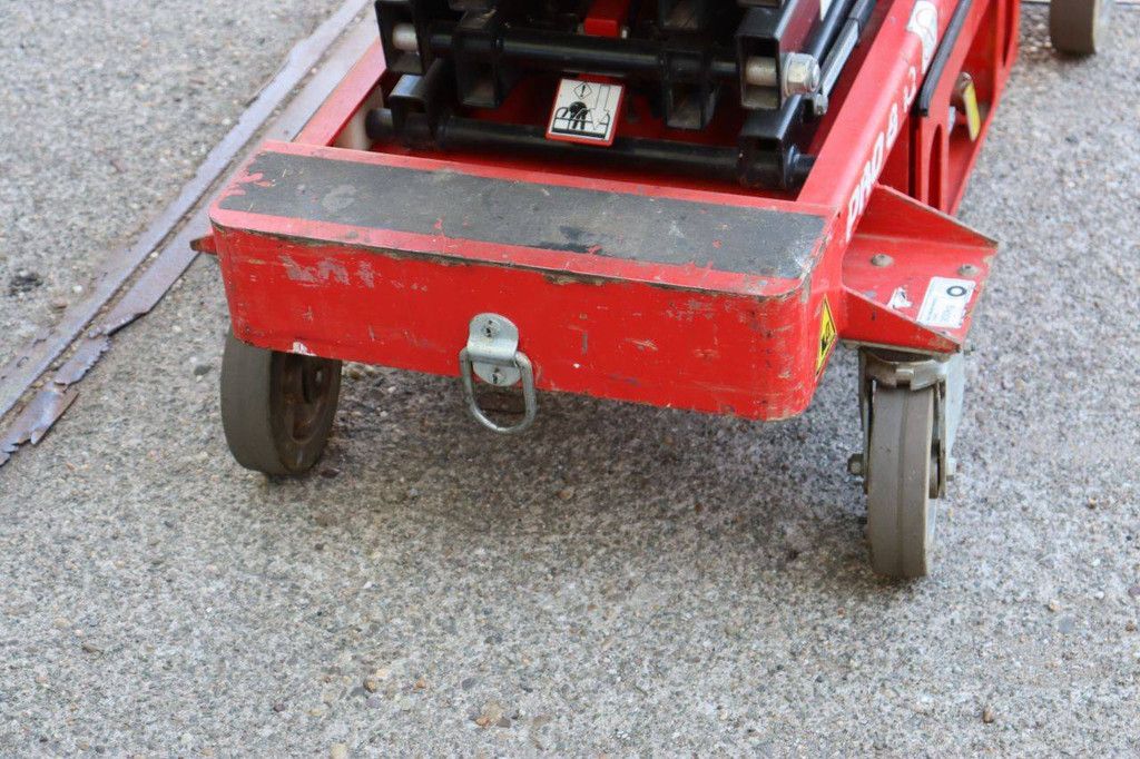 Scissor Lift Snorkel PUSH 8 PRO Electric 2015