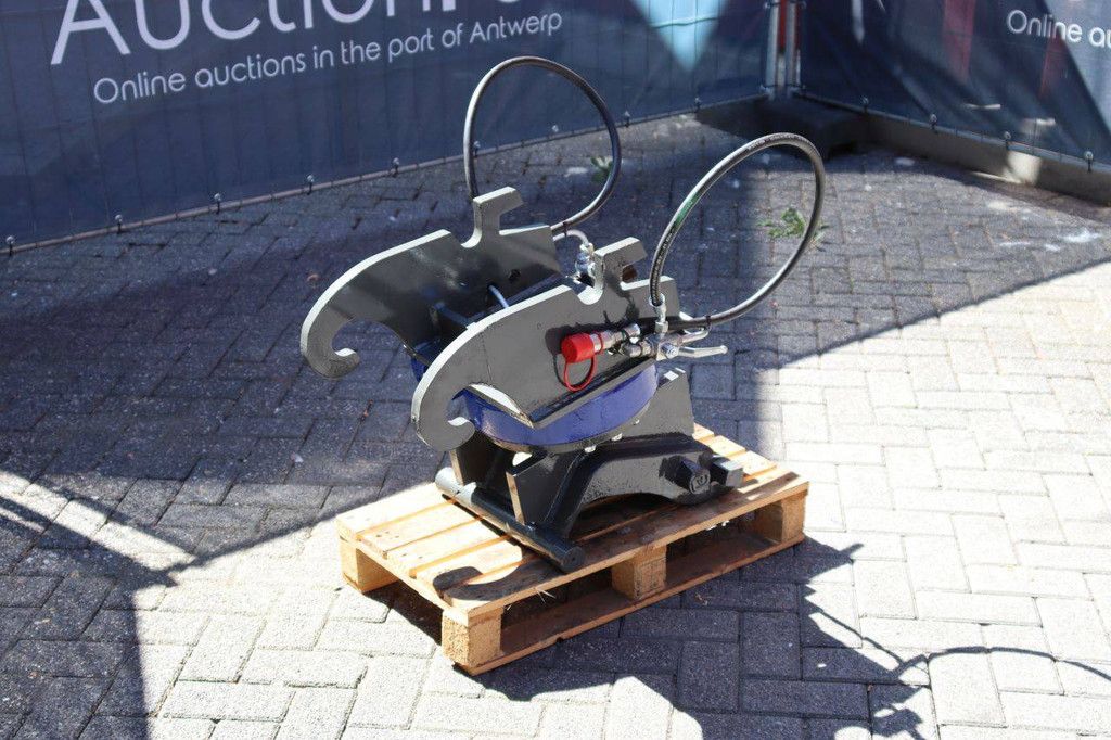 Rotary adapter CW10 with hydraulic quick coupler Granit 2025