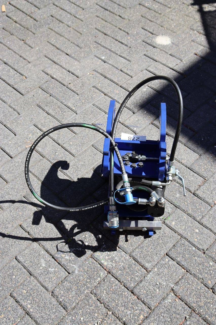 Rotary adapter tilt unit Cw05 with hydraulic quick coupler 2025