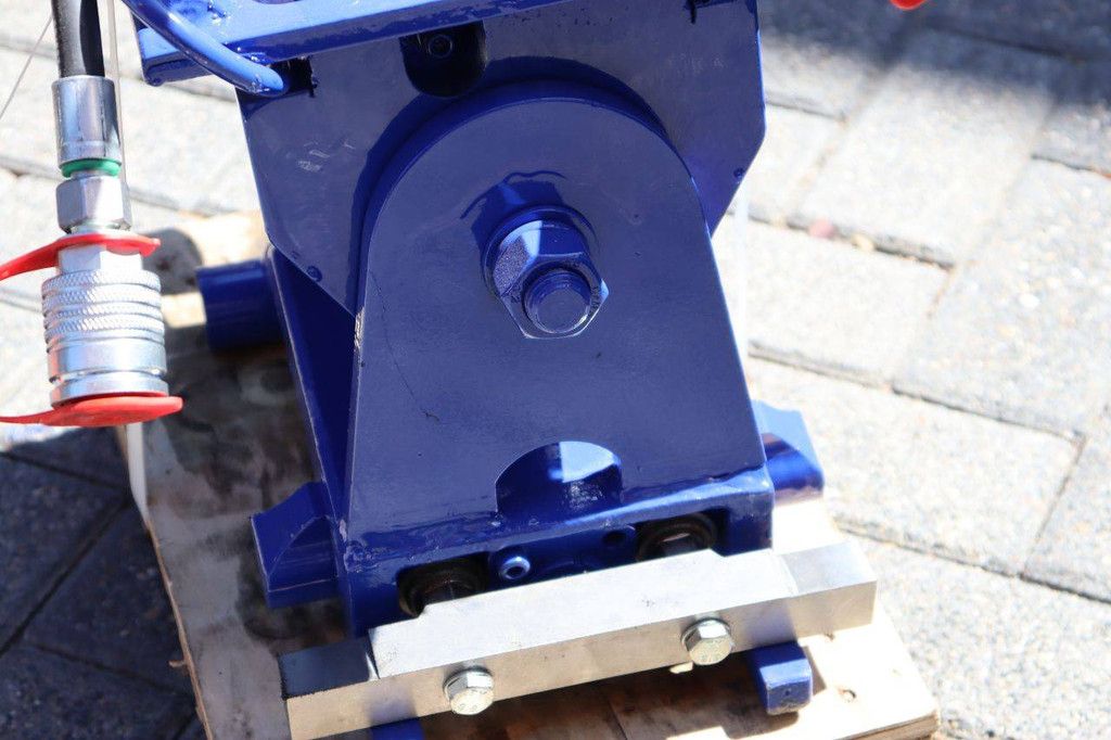 Rotary adapter Cw05 Hydraulic Quick Coupler Häner HTM1.3 2026 New