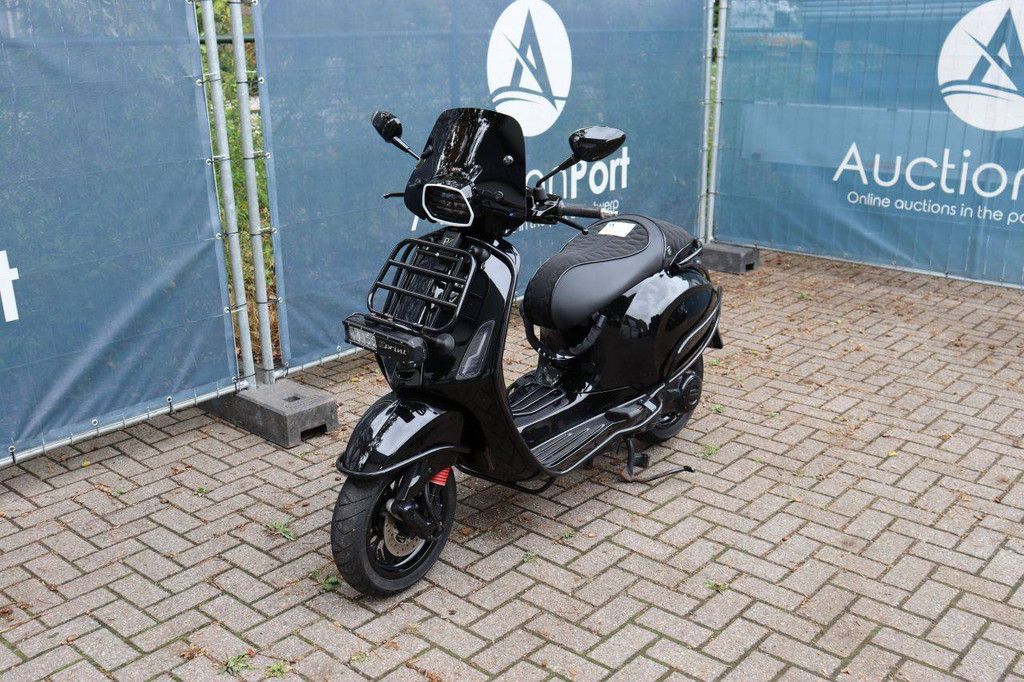 Roller Piaggio VESPA SPRINT 50 Benzin 2024
