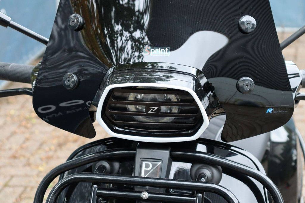 Roller Piaggio VESPA SPRINT 50 Benzin 2024
