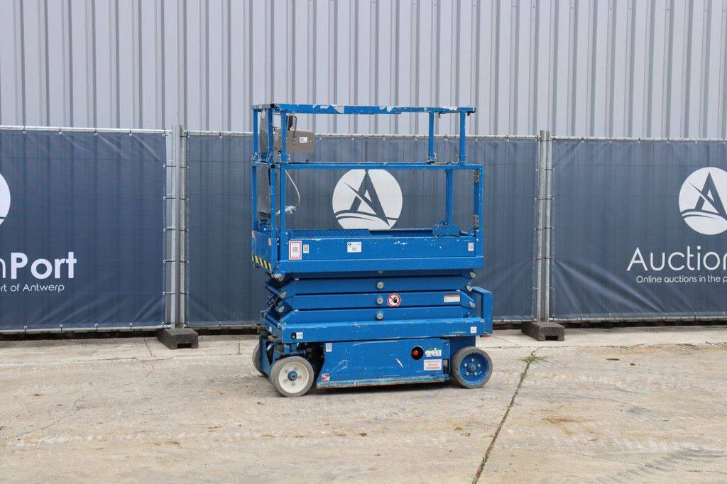 Skyjack SJ III 3219 Electric Scissor Lift 7.8m 227kg 2015