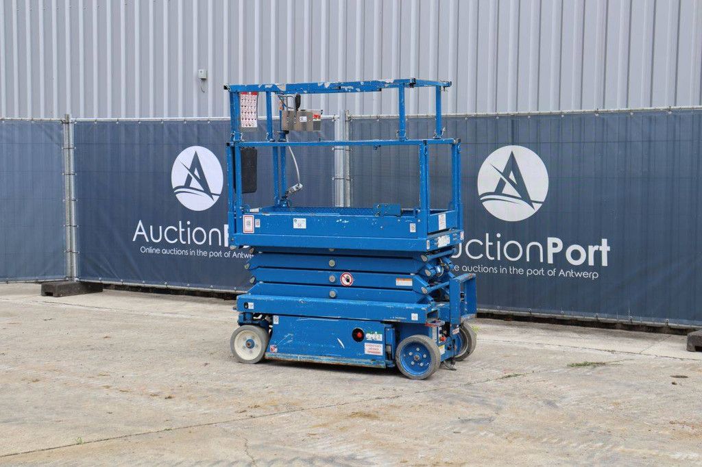 Skyjack SJ III 3219 Electric Scissor Lift 7.8m 227kg 2015
